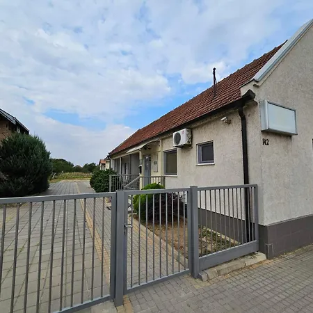 Apartman Prenociste Lana